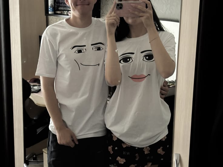 Pack of 2 Roblox Tshirt For couples